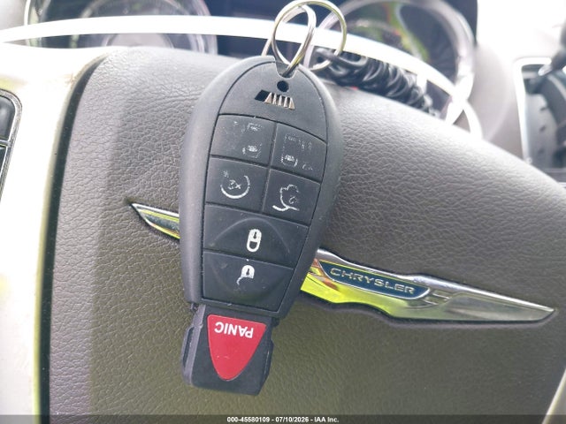 Продажа на аукционе авто 2015 Chrysler Town & Country Touring, vin: 2C4RC1BG5FR589575, номер лота: 45580109
