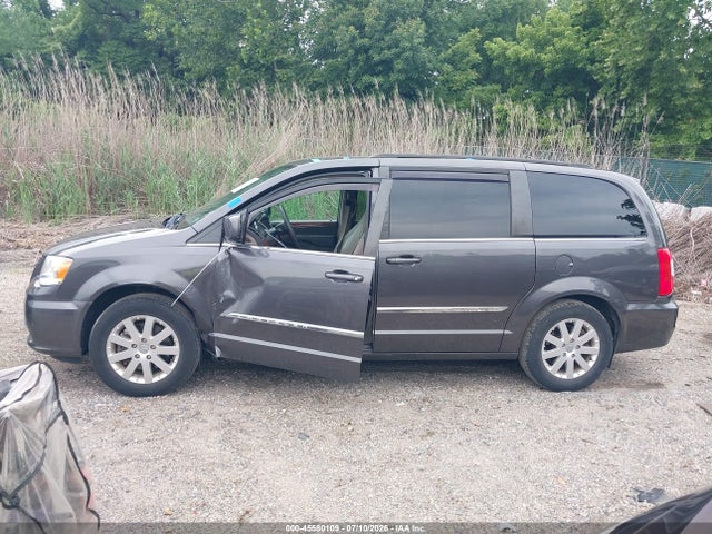 Продажа на аукционе авто 2015 Chrysler Town & Country Touring, vin: 2C4RC1BG5FR589575, номер лота: 45580109