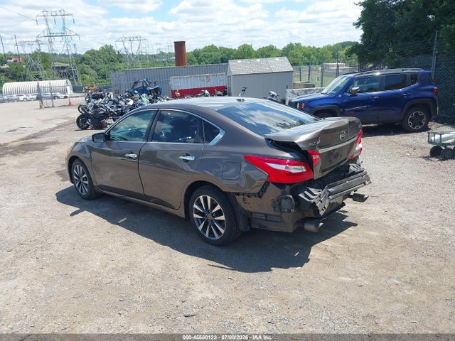 Nissan Altima 2.5 Sv 2017 1N4AL3AP8HC193099 Image 3