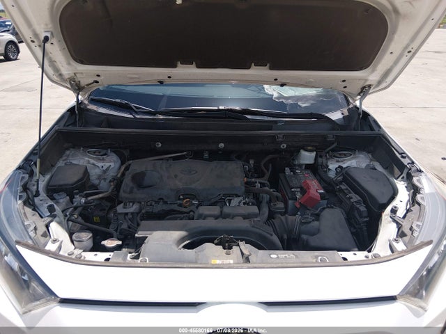 2T3H1RFV5MC107748 Toyota RAV4 LE
