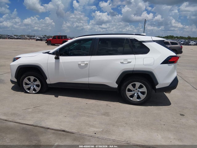 2T3H1RFV5MC107748 Toyota RAV4 LE