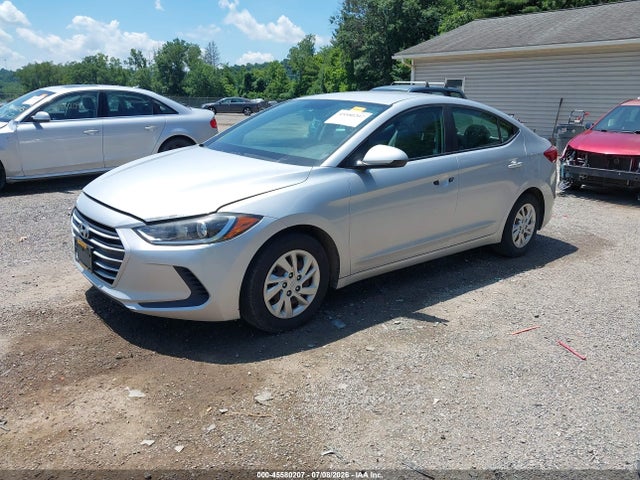 Hyundai ELANTRA SE 2017 KMHD74LF1HU323669 Image 2