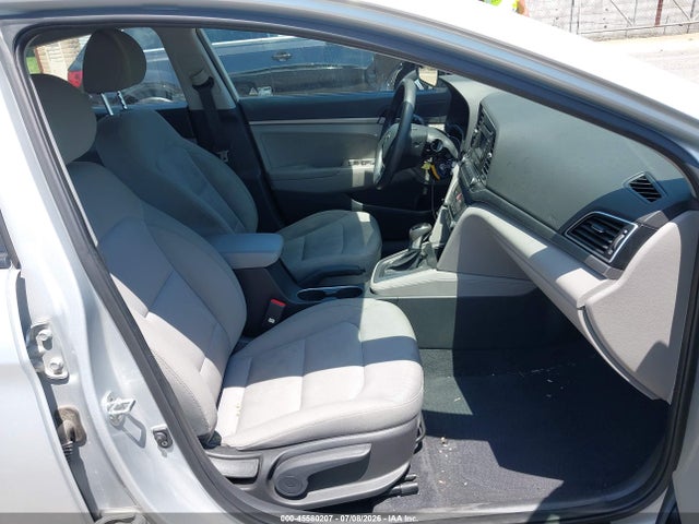 KMHD74LF1HU323669 Hyundai ELANTRA SE