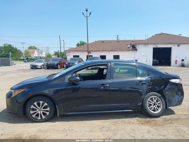 45580213 :رقم المزاد ، JTDEAMDE3NJ050702 vin ، 2022 Toyota Corolla Hybrid Le مزاد بيع