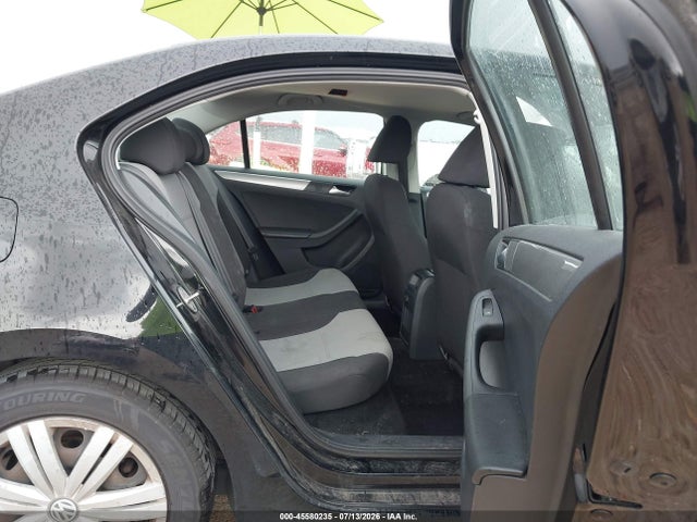 45580235 :رقم المزاد ، 3VW2B7AJ4HM305509 vin ، 2017 Volkswagen Jetta 1.4t S مزاد بيع