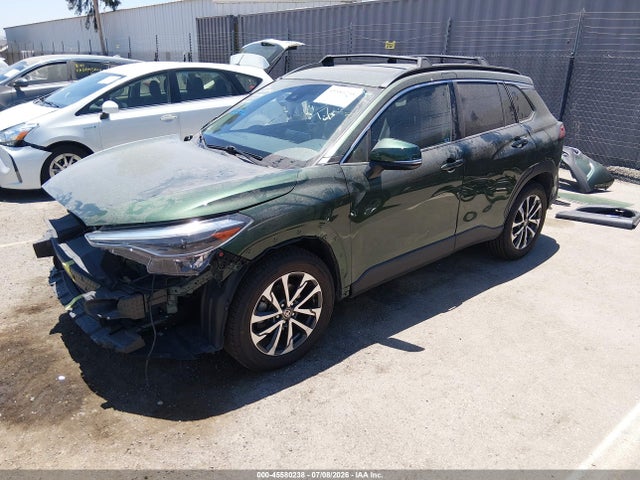 Toyota Corolla Cross Xle 2022 7MUDAABG5NV032371 Image 2