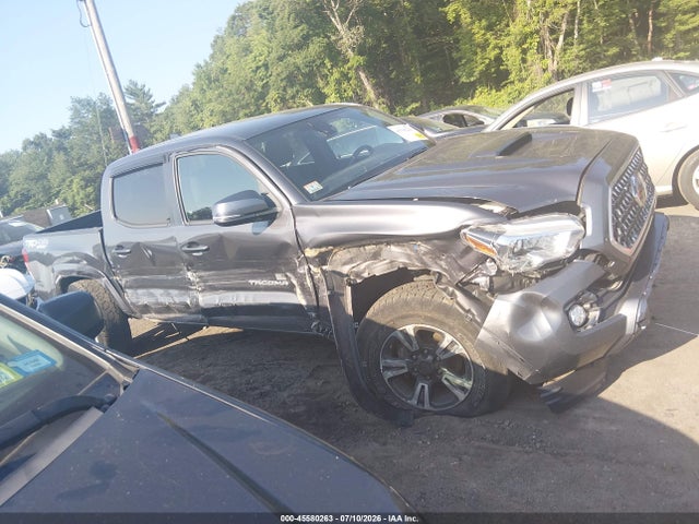 2018 Toyota Tacoma Trd Sport მანქანა იყიდება აუქციონზე, vin: 5TFCZ5AN6JX126334, აუქციონის ნომერი: 45580263