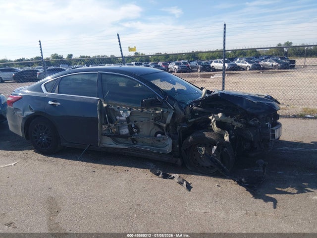 Nissan Altima 2.5 S 2018 1N4AL3AP6JC221682 Image 14