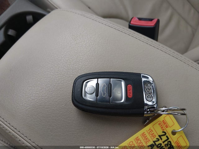 2010 Audi Q5 3.2 Premium მანქანა იყიდება აუქციონზე, vin: WA1LKAFP5AA084484, აუქციონის ნომერი: 45580330