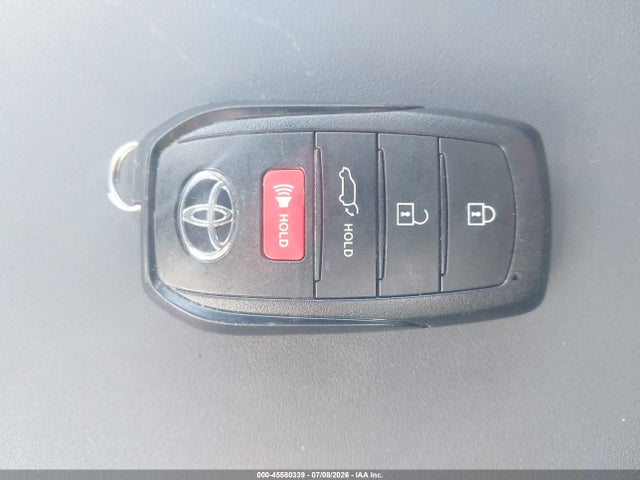 Toyota RAV4 XSE 2026 JTM6CRAV1TD301163 Image 11