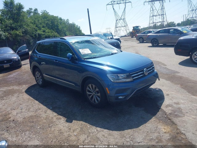 2018 Volkswagen Tiguan 2.0t Se/2.0t Sel მანქანა იყიდება აუქციონზე, vin: 3VV3B7AXXJM039335, აუქციონის ნომერი: 45580354