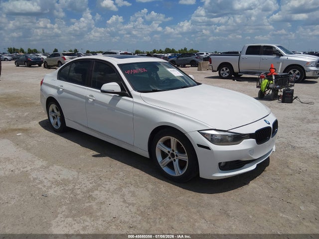 2014 Bmw 328i მანქანა იყიდება აუქციონზე, vin: WBA3A5C57EP602002, აუქციონის ნომერი: 45580358