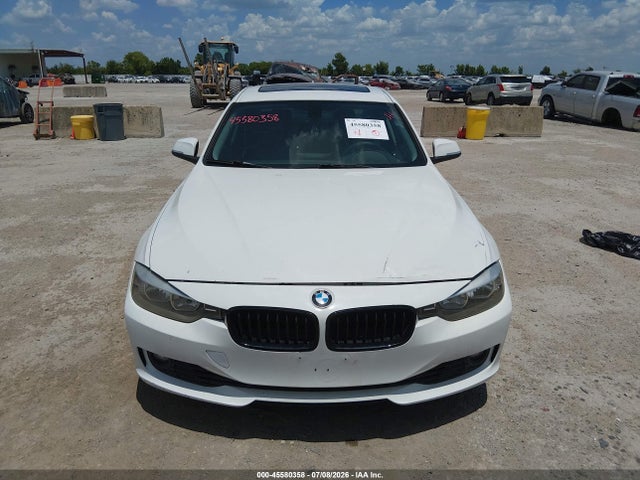 2014 Bmw 328i მანქანა იყიდება აუქციონზე, vin: WBA3A5C57EP602002, აუქციონის ნომერი: 45580358