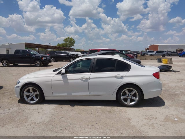 2014 Bmw 328i მანქანა იყიდება აუქციონზე, vin: WBA3A5C57EP602002, აუქციონის ნომერი: 45580358
