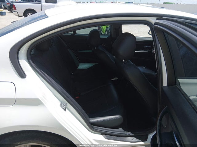 2014 Bmw 328i მანქანა იყიდება აუქციონზე, vin: WBA3A5C57EP602002, აუქციონის ნომერი: 45580358