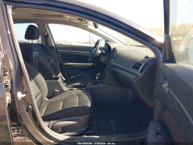 Hyundai Elantra Value Edition 2018 5NPD84LF7JH302424 Image 5