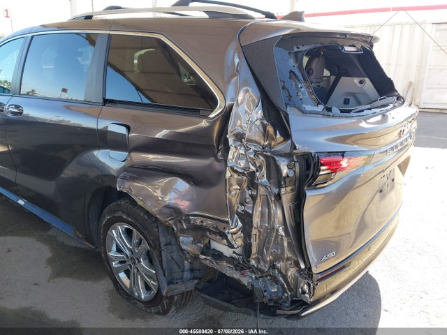 Toyota Sienna Platinum 2023 5TDESKFC4PS081525 Image 6