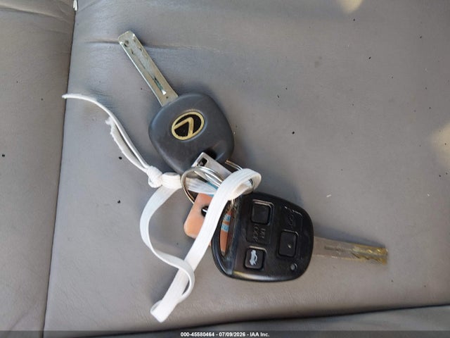 Продажа на аукционе авто 2004 Lexus Es 330, vin: JTHBA30GX45025077, номер лота: 45580464