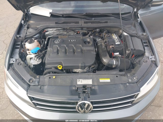 2015 Volkswagen Jetta 2.0l Tdi Se მანქანა იყიდება აუქციონზე, vin: 3VW3A7AJ1FM261134, აუქციონის ნომერი: 45580485