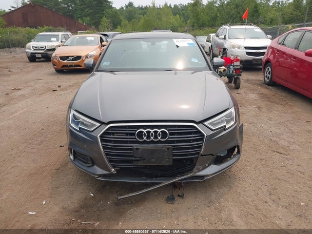 WAUBEGFF5KA115752 Audi A3 45 Premium