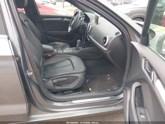 WAUBEGFF5KA115752 Audi A3 45 Premium