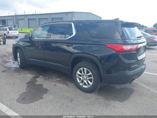 Chevrolet Traverse Ls 2018 1GNERFKW7JJ190270 Image 3