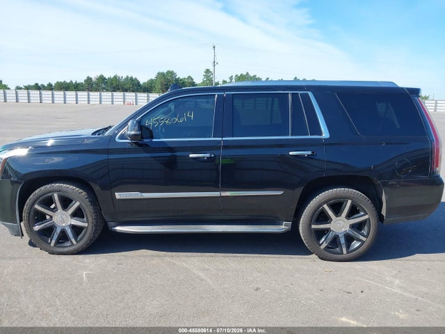 45580614 :رقم المزاد ، 1GYS4MKJ0FR544202 vin ، 2015 Cadillac Escalade Luxury مزاد بيع