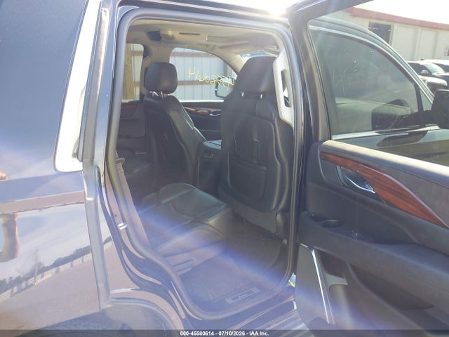 45580614 :رقم المزاد ، 1GYS4MKJ0FR544202 vin ، 2015 Cadillac Escalade Luxury مزاد بيع