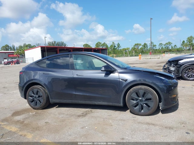 2024 Tesla Model Y Long Range Single Motor Rear-wheel Drive/rwd მანქანა იყიდება აუქციონზე, vin: 7SAYGDED5RF098588, აუქციონის ნომერი: 45580643