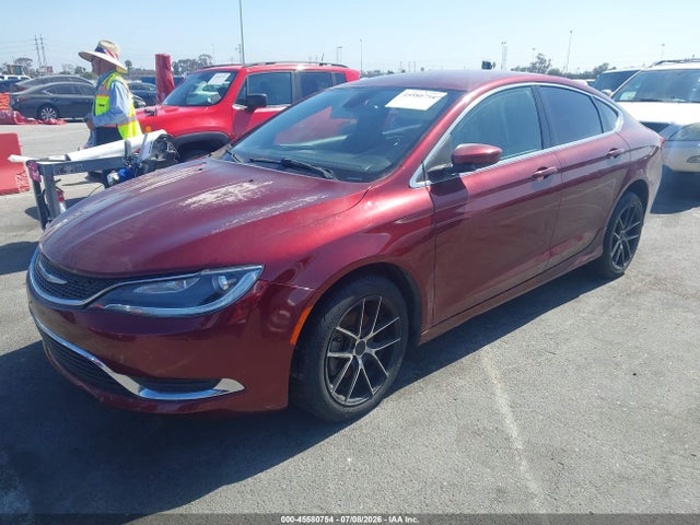 Chrysler 200 Limited 2015 1C3CCCAB0FN581683 Image 2
