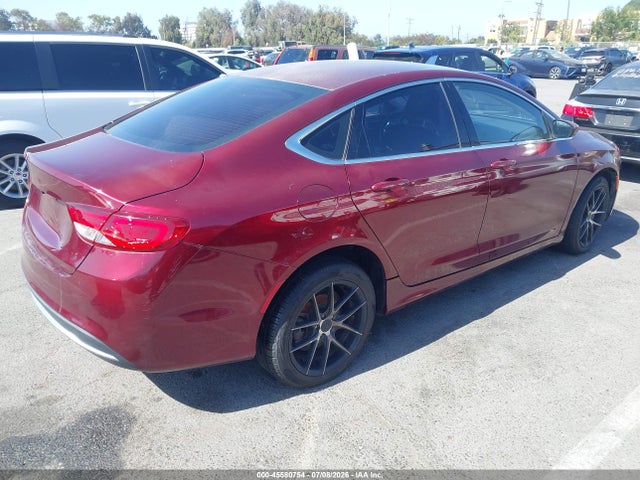 Chrysler 200 Limited 2015 1C3CCCAB0FN581683 Image 4