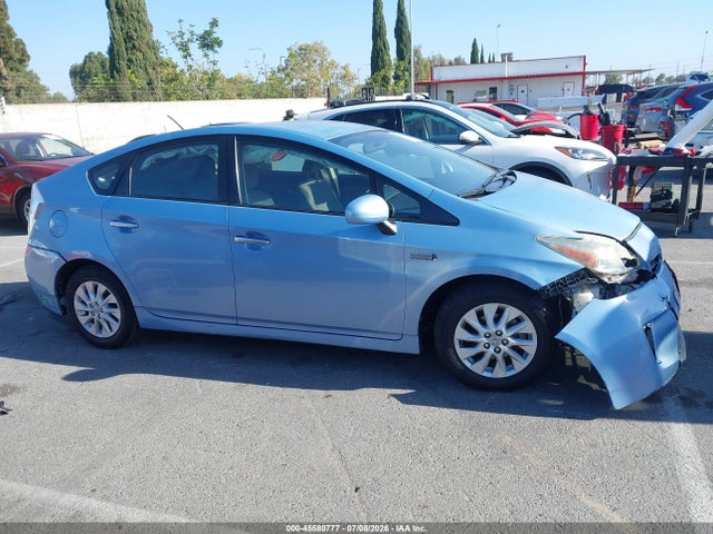 Toyota PRIUS PLUG-IN 2014 JTDKN3DP5E3053236 Image 15