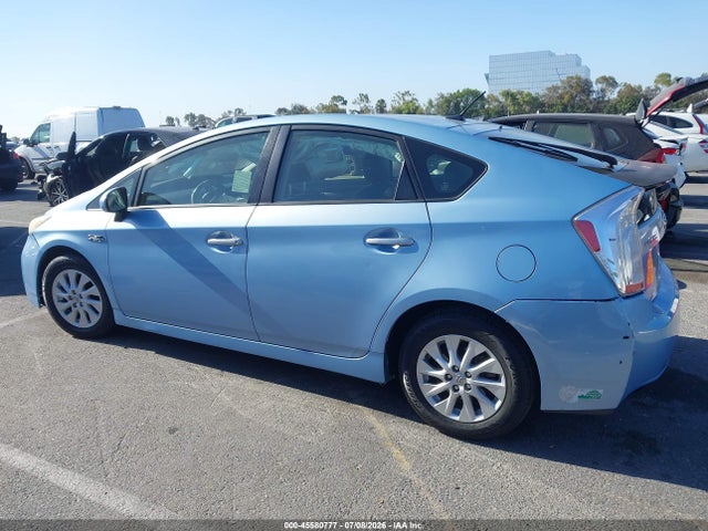 Toyota PRIUS PLUG-IN 2014 JTDKN3DP5E3053236 Image 16