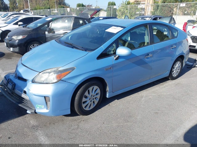 Toyota PRIUS PLUG-IN 2014 JTDKN3DP5E3053236 Image 2