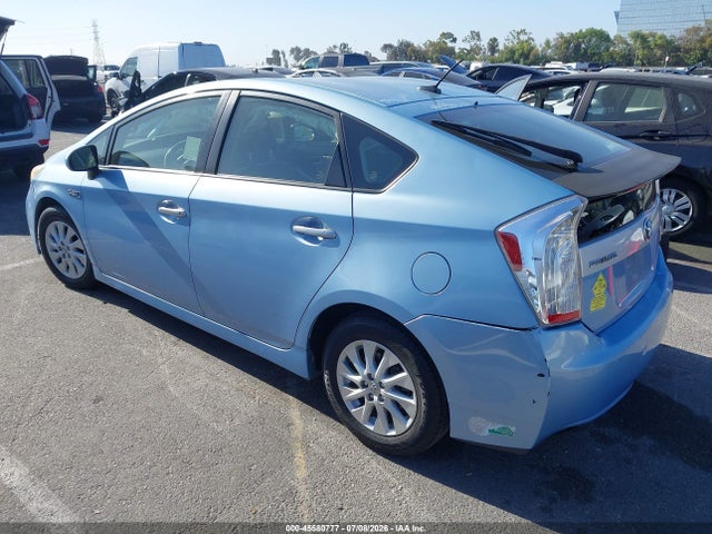 Toyota PRIUS PLUG-IN 2014 JTDKN3DP5E3053236 Image 3