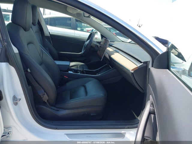 45580787 :رقم المزاد ، 5YJ3E1EB6LF621568 vin ، 2020 Tesla Model 3 Long Range Dual Motor All-wheel Drive مزاد بيع