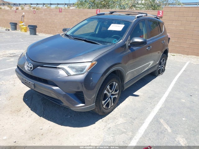 Toyota RAV4 LE 2016 JTMZFREV6GJ095814 Image 2