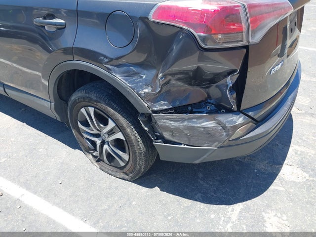 Toyota RAV4 LE 2016 JTMZFREV6GJ095814 Image 6