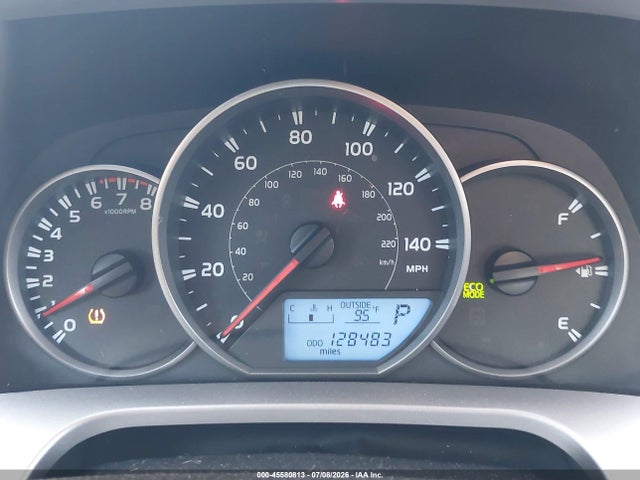Toyota RAV4 LE 2016 JTMZFREV6GJ095814 Image 7