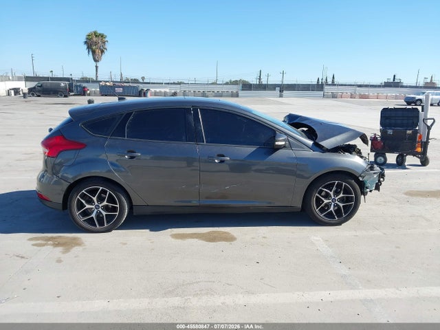Ford FOCUS SEL 2018 1FADP3M20JL223963 Image 14