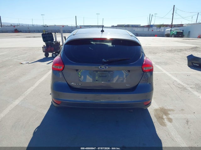 Ford FOCUS SEL 2018 1FADP3M20JL223963 Image 17