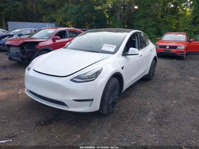 Продаж на аукціоні авто 2023 Tesla Model Y Awd/long Range Dual Motor All-wheel Drive, vin: 7SAYGDEE2PF615741, номер лоту: 45580880