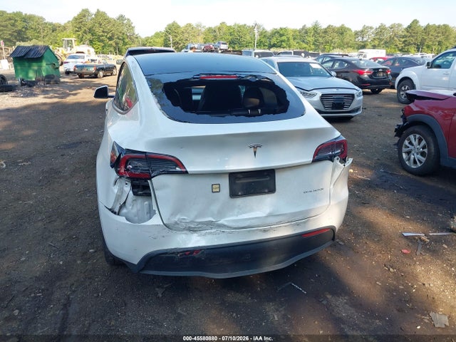 Продаж на аукціоні авто 2023 Tesla Model Y Awd/long Range Dual Motor All-wheel Drive, vin: 7SAYGDEE2PF615741, номер лоту: 45580880