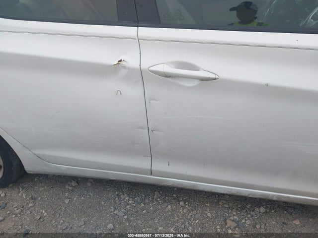 Продажа на аукционе авто 2012 Hyundai Elantra Limited, vin: 5NPDH4AE6CH128035, номер лота: 45580967