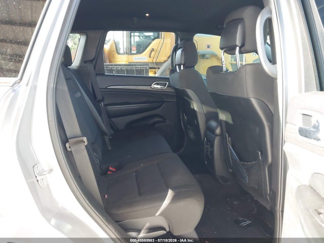 2018 Jeep Grand Cherokee Laredo 4x2 მანქანა იყიდება აუქციონზე, vin: 1C4RJEAG2JC407234, აუქციონის ნომერი: 45580983