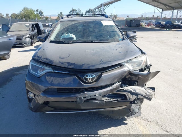 Toyota Rav4 Xle 2018 JTMWFREVXJJ741074 Image 16