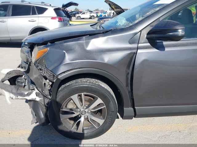 Toyota Rav4 Xle 2018 JTMWFREVXJJ741074 Image 13