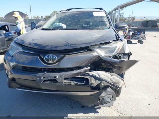 Toyota Rav4 Xle 2018 JTMWFREVXJJ741074 Image 14