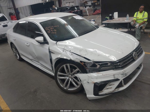 Продаж на аукціоні авто 2017 Volkswagen Passat 1.8t R-line, vin: 1VWDT7A31HC065019, номер лоту: 45581007