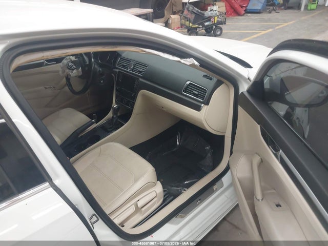 Aukcja sprzedaży 2017 Volkswagen Passat 1.8t R-line, vin: 1VWDT7A31HC065019, numer aukcji: 45581007